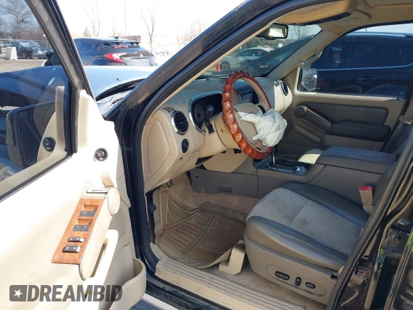2006 Ford Explorer Eddie Bauer with VIN 1FMEU74886UA85251, listed as a IAAI auction lot 41914774 with 141,516 mi miles and . Bid and sale history available at DreamBid. Image 5.