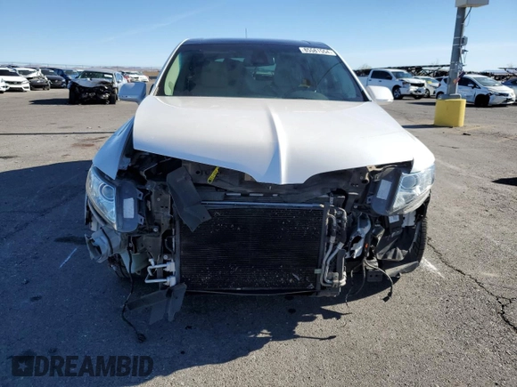 2016 Lincoln MKT EcoBoost z VIN 2LMHJ5AT9GBL01820, wystawiony jako Copart lot #85581554 z przebiegiem 43 943 mil mil oraz Szkody całkowita. Historia ofert i sprzedaży dostępna na DreamBid. Obrazek 5.