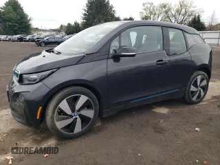 2015 BMW i3 z VIN WBY1Z2C56FV555929, wystawiony jako Copart lot #51780785 z przebiegiem 83 053 mil mil oraz Szkody całkowita. Historia ofert i sprzedaży dostępna na DreamBid. Obrazek 1.