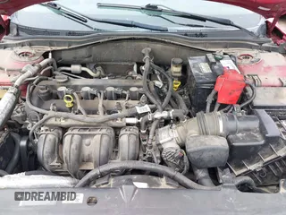 2010 Ford Fusion SEL with VIN 3FAHP0JA0AR118420, listed as a IAAI auction lot 41923325 with 184,891 mi miles. Bid and sale history available at carsss.com. Image 10.