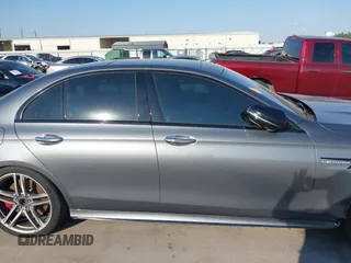 2019 Mercedes-Benz E 63 S AMG with VIN WDDZF8KB2KA553755, listed as a IAAI auction lot 40545473 with 51,458 mi miles and . Bid and sale history available at DreamBid. Image 14.