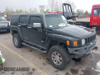 2006 Hummer H3 with VIN 5GTDN136868221342, listed as a IAAI auction lot 41922128 with 229,419 mi miles. Bid and sale history available at carsss.com. Image 1.