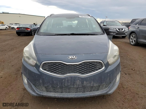 2014 Kia Rondo LX with VIN KNAHT8A30E7060731, listed as a Copart auction lot 78810344 with 180,107 mi miles and Clean Title. Bid and sale history available at carsss.com. Image 5.