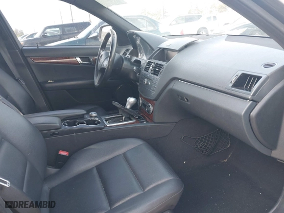 2009 Mercedes-Benz C-Class 3.0L Sport with VIN WDDGF54X19R061356, listed as a IAAI auction lot 41910107 with 300,926 mi miles. Bid and sale history available at carsss.com. Image 5.