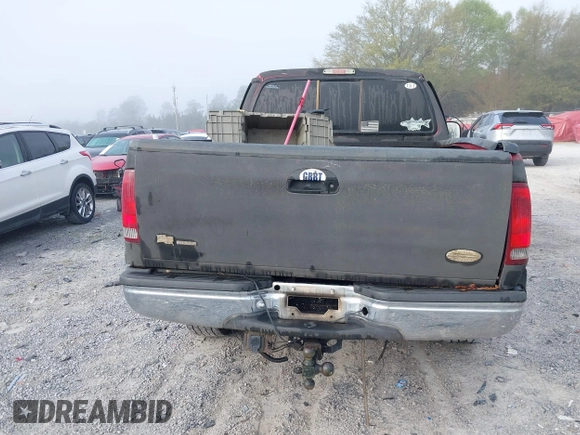 2003 Ford F-250 XL с VIN 1FTNX21P93EC92473, выставлен на аукционе IAAI как лот 41801195 с пробегом Не указан миль и . История ставок и продаж доступна на DreamBid. Изображение 17.