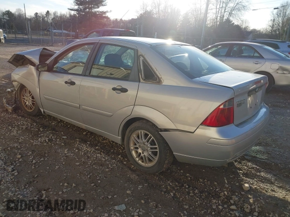 2007 Ford Focus S with VIN 1FAFP34N87W280244, listed as a IAAI auction lot 41432867 with Not Provided miles and . Bid and sale history available at carsss.com. Image 3.