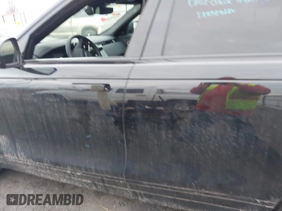 2025 Land Rover Range Rover Velar Dynamic SE z VIN SALYL2EX1SA397574, wystawiony jako IAAI lot #41707997 z przebiegiem 19 919 mil mil oraz . Historia ofert i sprzedaży dostępna na DreamBid. Obrazek 15.