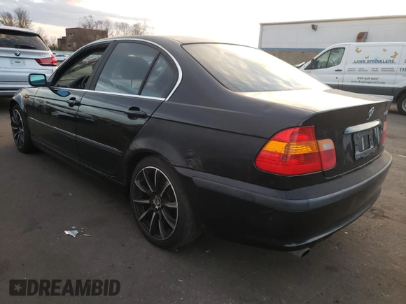 2002 BMW 3 Series 330i with VIN WBAEV53432KM00593, listed as a Copart auction lot 78961834 with 207,849 mi miles and Clean Title. Bid and sale history available at carsss.com. Image 2.