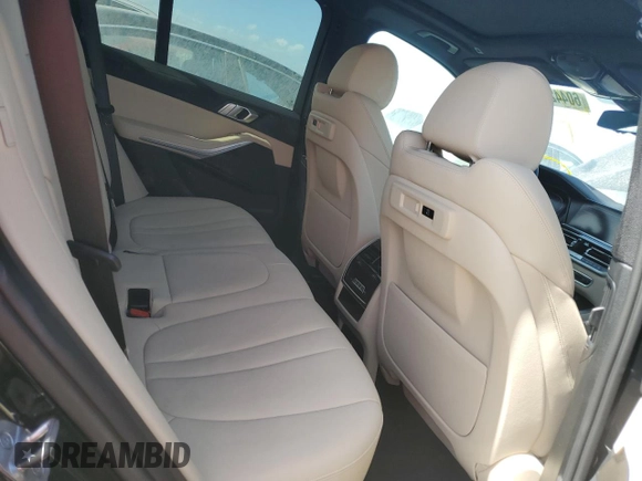 2021 BMW X5 xDrive40i with VIN 5UXCR6C07M9H20061, listed as a Copart auction lot 60442474 with 25,629 mi miles and Non repairable. Bid and sale history available at DreamBid. Image 11.