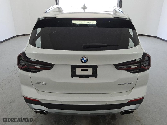 2024 BMW X3 xDrive30i with VIN 5UX53DP06R9V46500, listed as a Copart auction lot 53400455 with 31,285 mi miles and Clean Title. Bid and sale history available at carsss.com. Image 3.