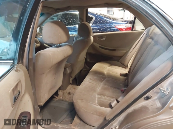 2000 Honda Accord SE с VIN 1HGCG5673YA051154, выставлен на аукционе IAAI как лот 41382000 с пробегом 272 554 миль миль и . История ставок и продаж доступна на DreamBid. Изображение 8.