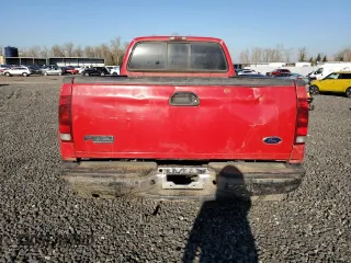 2003 Ford F-350 XL with VIN 1FTWW33FX3EA92736, listed as a Copart auction lot 43202075 with 287,887 mi miles and Salvage Title. Bid and sale history available at DreamBid. Image 6.