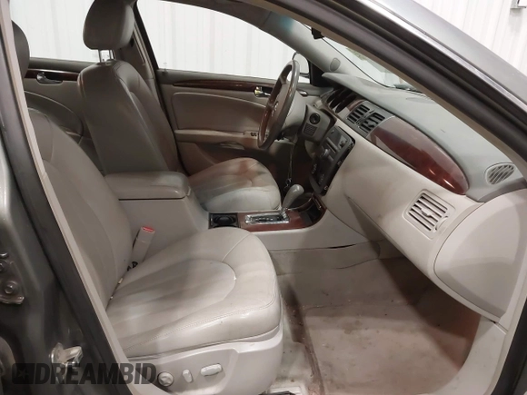 2007 Buick Lucerne V6 CXL with VIN 1G4HD57287U141960, listed as a IAAI auction lot 41777406 with 153,882 mi miles. Bid and sale history available at carsss.com. Image 5.