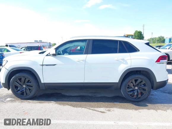 2023 Volkswagen Atlas SE with VIN 1V2WC2CA3PC228213, listed as a IAAI auction lot 42330049 with 21,884 mi miles and . Bid and sale history available at DreamBid. Image 15.