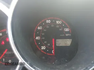2005 Pontiac Vibe with VIN 5Y2SL638X5Z483794, listed as a Copart auction lot 74104044 with 173,847 mi miles and Salvage Title. Bid and sale history available at carsss.com. Image 9.