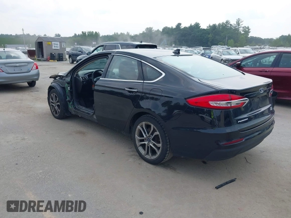2019 Ford Fusion SEL with VIN 3FA6P0CD4KR224479, listed as a IAAI auction lot 40087591 with 92,833 mi miles. Bid and sale history available at carsss.com. Image 3.