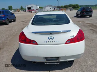 2014 Infiniti Q60 Journey with VIN JN1CV6EK7EM111241, listed as a IAAI auction lot 42653792 with 196,431 mi miles and . Bid and sale history available at DreamBid. Image 16.