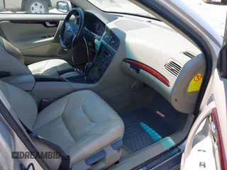 2004 Volvo S60 с VIN YV1RS61T442343704, выставлен на аукционе IAAI как лот 42318811 с пробегом 173 475 миль миль и . История ставок и продаж доступна на DreamBid. Изображение 5.