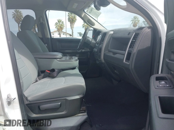 2018 Ram 1500 Tradesman с VIN 1C6RR6FG9JS261922, выставлен на аукционе IAAI как лот 41860338 с пробегом 41 016 миль миль и . История ставок и продаж доступна на DreamBid. Изображение 5.