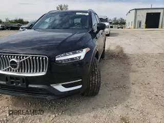 2023 Volvo XC90 Plus Bright Theme z VIN YV4H60CN7P1941746, wystawiony jako Copart lot #51714864 z przebiegiem 22 655 mil mil oraz Szkoda całkowita • Salvage title. Historia ofert i sprzedaży dostępna na DreamBid. Obrazek 11.