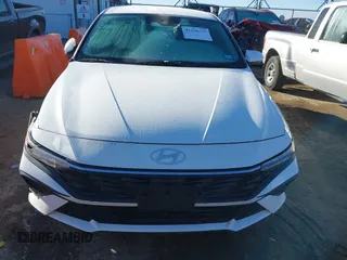 2024 Hyundai Elantra SEL with VIN KMHLM4DG6RU791457, listed as a IAAI auction lot 41428635 with 5,318 mi miles. Bid and sale history available at carsss.com. Image 13.