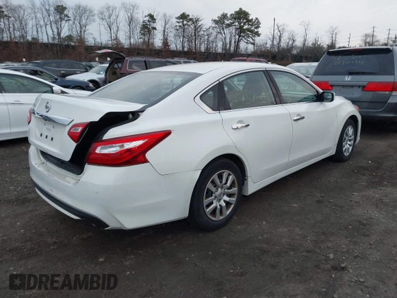 2016 Nissan Altima SR with VIN 1N4AL3AP7GC236216, listed as a IAAI auction lot 41061809 with Not provided miles and . Bid and sale history available at DreamBid. Image 4.