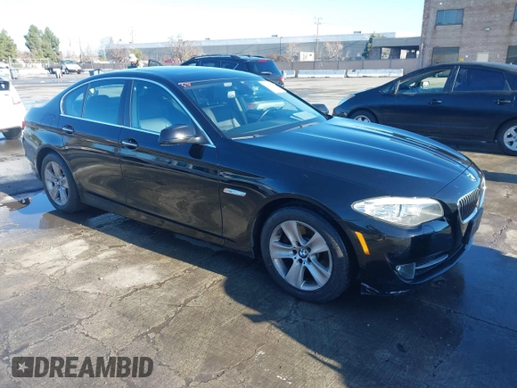 2011 BMW 5 Series 528i with VIN WBAFR1C54BC736807, listed as a IAAI auction lot 41511519 with 212,110 mi miles and . Bid and sale history available at carsss.com. Image 1.