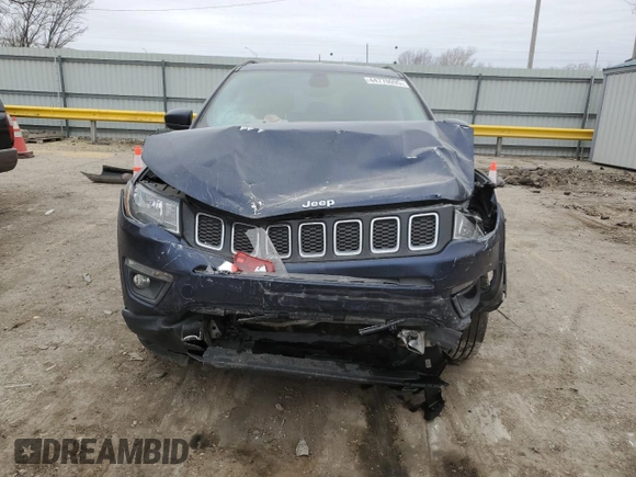 2018 Jeep Compass Latitude with VIN 3C4NJDBB6JT138932, listed as a Copart auction lot 44770095 with 109,540 mi miles and Salvage Title. Bid and sale history available at DreamBid. Image 5.