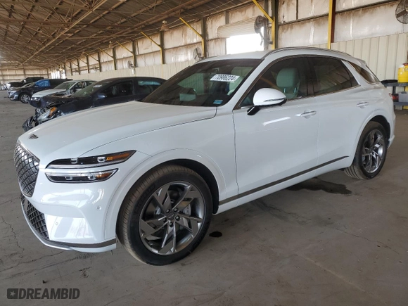 2025 Genesis Electrified GV70 Advanced with VIN 5NMMCET11SH004801, listed as a Copart auction lot 70986224 with 576 mi miles and Salvage Title. Bid and sale history available at carsss.com. Image 1.