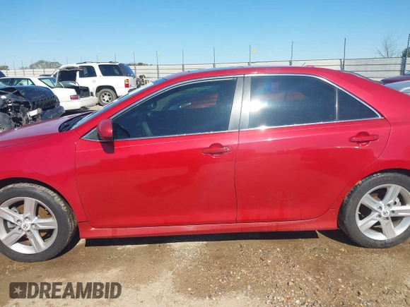 2012 Toyota Camry L with VIN 4T1BF1FK4CU546329, listed as a IAAI auction lot 41787923 with 226,020 mi miles. Bid and sale history available at carsss.com. Image 15.
