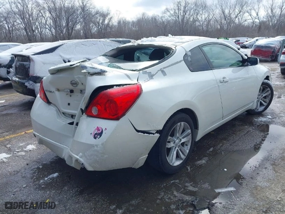 2013 Nissan Altima 2.5 S with VIN 1N4AL2EP1DC199566, listed as a IAAI auction lot 41711641 with 129,960 mi miles. Bid and sale history available at carsss.com. Image 4.