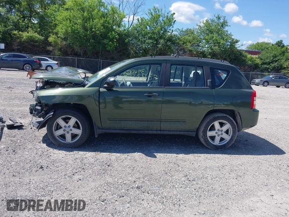 2008 Jeep Compass Sport with VIN 1J8FT47088D714924, listed as a IAAI auction lot 39488653 with 85,964 mi miles. Bid and sale history available at carsss.com. Image 15.