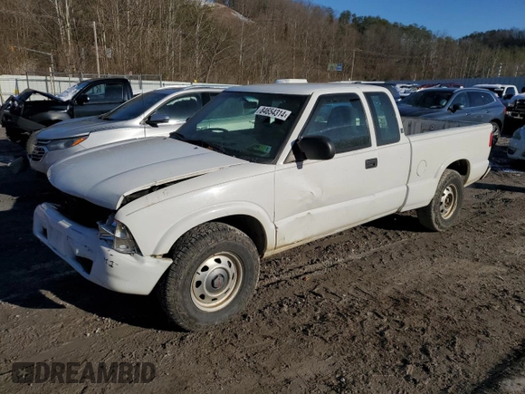 2003 GMC Sonoma SLS z VIN 1GTDT19X638262254, wystawiony jako Copart lot #84654314 z przebiegiem 99 549 mil mil oraz Szkoda całkowita • Salvage title. Historia ofert i sprzedaży dostępna na DreamBid. Obrazek 1.