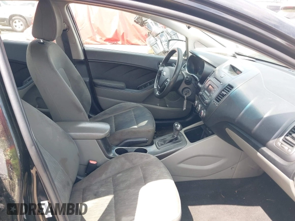 2014 Kia Forte LX with VIN KNAFK4A67E5191924, listed as a IAAI auction lot 41858920 with 198,652 mi miles. Bid and sale history available at carsss.com. Image 5.