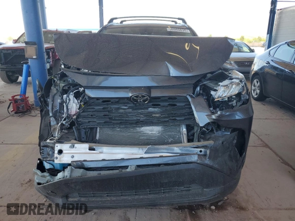 2021 Toyota RAV4 XLE Premium with VIN 2T3C1RFV4MC092721, listed as a Copart auction lot 56980835 with 31,640 mi miles and Salvage title. Bid and sale history available at DreamBid. Image 5.