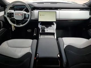 2024 Land Rover Range Rover Sport Dynamic SE with VIN SAL1L9FU1RA160799, listed as a Copart auction lot 47544285 with 4,030 mi miles and Salvage Title. Bid and sale history available at DreamBid. Image 8.