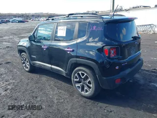 2017 Jeep Renegade Altitude z VIN ZACCJBBH3HPF09594, wystawiony jako IAAI lot #41594122 z przebiegiem 63 309 mil mil oraz . Historia ofert i sprzedaży dostępna na DreamBid. Obrazek 3.