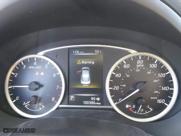 2016 Nissan Sentra SR with VIN 3N1AB7AP0GL650501, listed as a IAAI auction lot 41740921 with 100,386 mi miles. Bid and sale history available at carsss.com. Image 7.