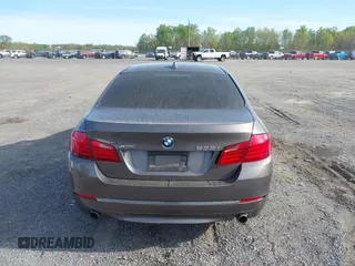 2013 BMW 5 Series 535i xDrive with VIN WBAFU7C53DDU77547, listed as a IAAI auction lot 42086487 with 183,738 mi miles and . Bid and sale history available at carsss.com. Image 17.