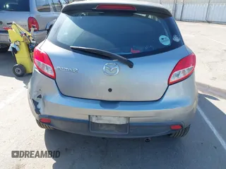 2013 Mazda 2 Touring z VIN JM1DE1LZ0D0162994, wystawiony jako IAAI lot #42406847 z przebiegiem 190 255 mil mil oraz . Historia ofert i sprzedaży dostępna na DreamBid. Obrazek 13.