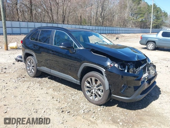 2020 Toyota RAV4 XLE Premium with VIN 2T3C1RFV3LC049230, listed as a IAAI auction lot 41828346 with 62,820 mi miles. Bid and sale history available at carsss.com. Image 1.