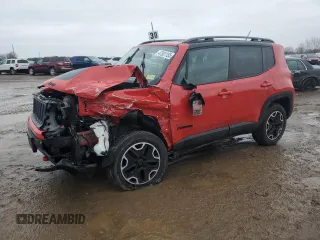 2015 Jeep Renegade Trailhawk with VIN ZACCJBCT2FPB39142, listed as a Copart auction lot 47381155 with 121,530 mi miles and Clean Title. Bid and sale history available at carsss.com. Image 1.