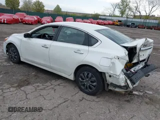 2014 Nissan Altima SV with VIN 1N4AL3AP7EC141832, listed as a IAAI auction lot 42019574 with 124,802 mi miles and . Bid and sale history available at carsss.com. Image 3.