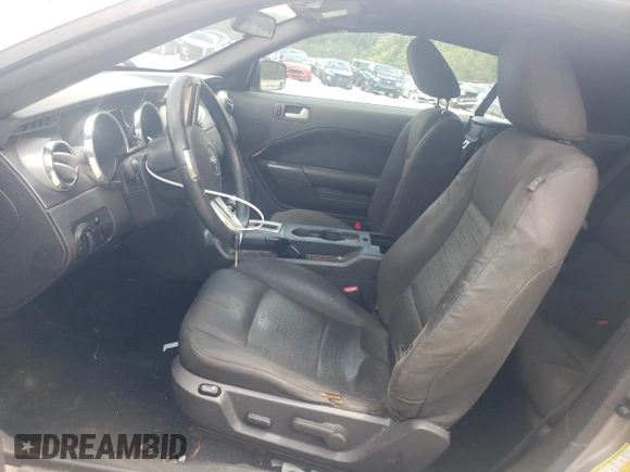 2008 Ford Mustang Deluxe with VIN 1ZVHT84NX85127400, listed as a Copart auction lot 57470935 with 262,852 mi miles and Salvage title. Bid and sale history available at DreamBid. Image 7.
