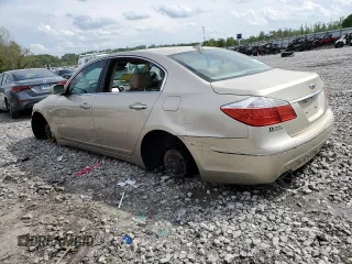 2009 Hyundai Genesis z VIN KMHGC46E09U025191, wystawiony jako Copart lot #54152425 z przebiegiem 169 783 mil mil oraz Szkody całkowita. Historia ofert i sprzedaży dostępna na DreamBid. Obrazek 2.