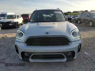 2022 MINI Countryman Cooper with VIN WMZ43BR00N3N70142, listed as a Copart auction lot 86846004 with 38,921 mi miles and Clean title. Bid and sale history available at DreamBid. Image 5.