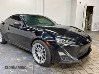 2013 Scion FR-S z VIN JF1ZNAA18D1731898, wystawiony jako Copart lot #60928815 z przebiegiem 170 609 mil mil oraz Czysty tytuł • Clean title. Historia ofert i sprzedaży dostępna na DreamBid. Obrazek 1.