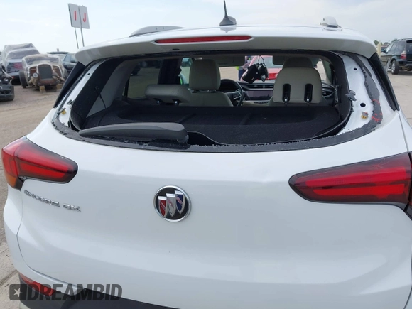 2020 Buick Encore GX Select with VIN KL4MMDSL0LB131551, listed as a IAAI auction lot 42023982 with 28,528 mi miles and . Bid and sale history available at DreamBid. Image 18.