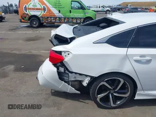 2019 Honda Accord Sport с VIN 1HGCV2F31KA032692, выставлен на аукционе IAAI как лот 42269545 с пробегом 74 345 миль миль и . История ставок и продаж доступна на DreamBid. Изображение 21.