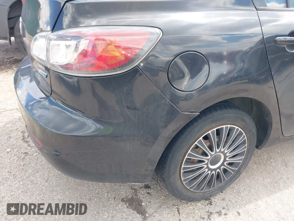 2013 Mazda 3 i Sport with VIN JM1BL1U75D1827604, listed as a IAAI auction lot 42240344 with 18,526 mi miles and . Bid and sale history available at DreamBid. Image 15.